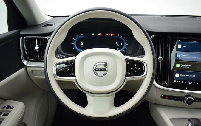 Volvo V60 cena 194900 przebieg: 26088, rok produkcji 2023 z Wrocław małe 352